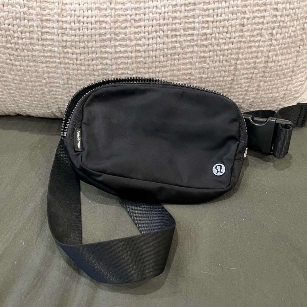 Lululemon Fanny pack